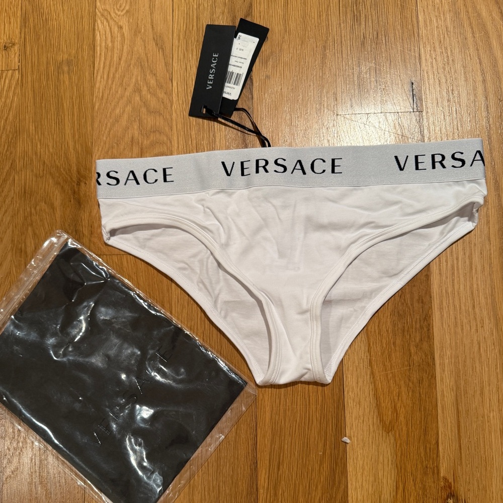 New Versace White Designer Logo Bikini Briefs Underwear Comfortable size 3 Women